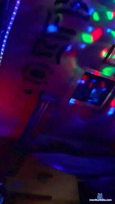 Outlaw4u69 cam4 straight performer from United States of America  