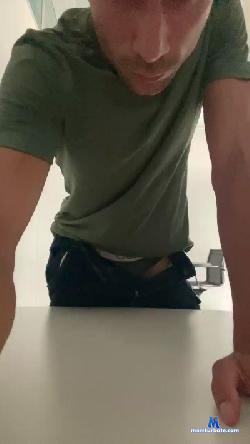 luca2402 cam4 live cam performer profile