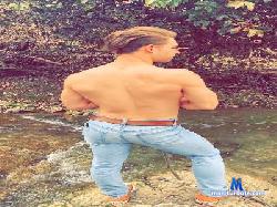 daddydaydrinkz cam4 live cam performer profile