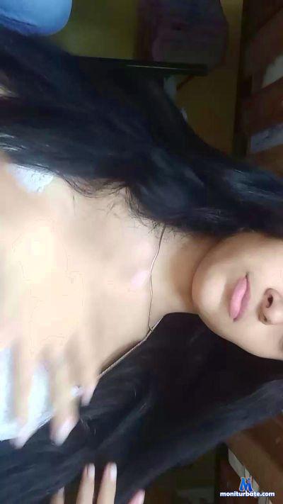 dulceangelxxx cam4 bicurious performer from Republic of Colombia  