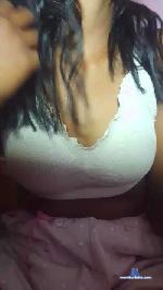 Carinahot02 cam4 livecam show performer room profile