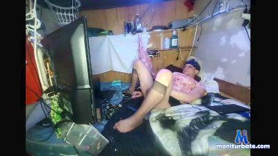 laraturner cam4 bisexual performer from United States of America  