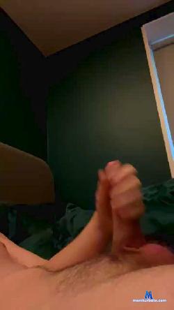 Tyh1996 cam4 live cam performer profile