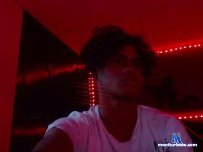 guydirtyblack cam4 bicurious performer from Republic of Colombia twing cum master 