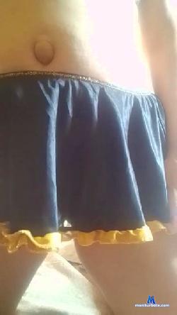 Yomuyperra cam4 live cam performer profile