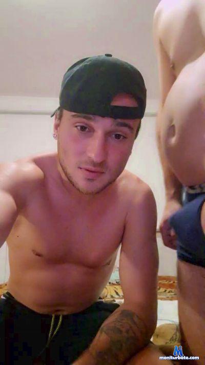 PlayGay23xxx cam4 gay performer from Romania amateur gay lesbian pornstar bdsm 