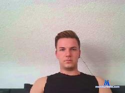 youngguy225 cam4 live cam performer profile