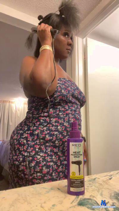 MyThrouple3 cam4 bisexual performer from United States of America  