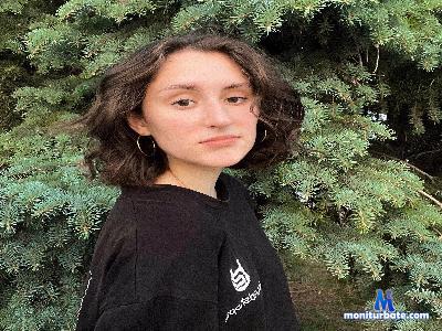 TaiteCarleton cam4 straight performer from French Republic femdom schoolgirl armpits masturbation squirt striptease ass 