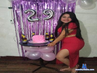 Katherine_lans cam4 bicurious performer from United States of America milk boobs pee pussy ass bigass hairs 