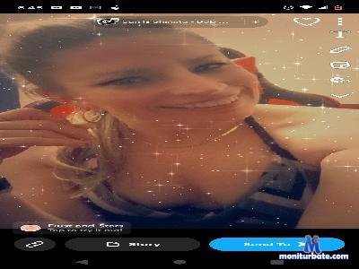 Rose696969 cam4 bisexual performer from United States of America  