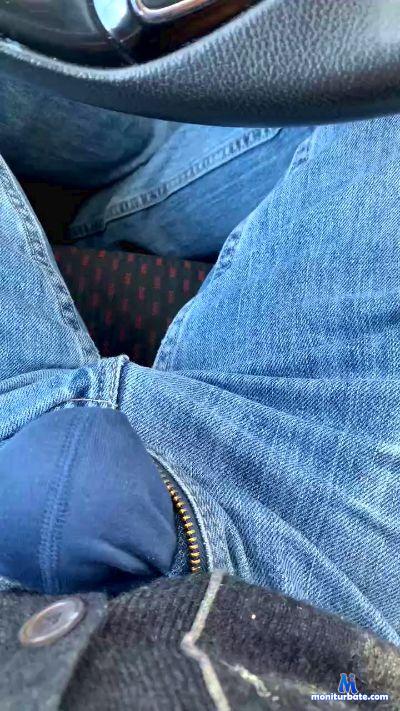 shoreboy007 cam4 bisexual performer from Kingdom of Spain  