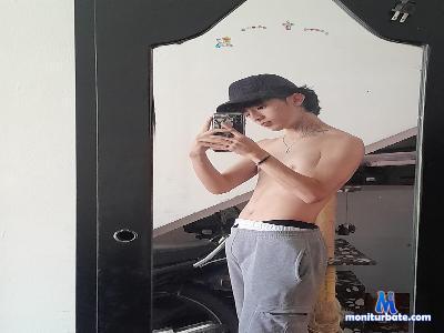 little__ghost cam4 bisexual performer from United States of America  