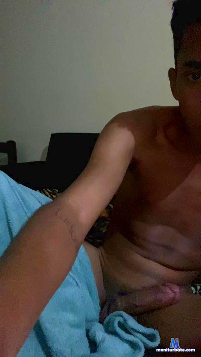 HeitorYebsc cam4 bisexual performer from Federative Republic of Brazil  