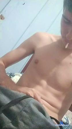 Wilians18 cam4 live cam performer profile