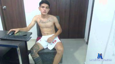 andrew_zaid cam4 gay performer from Republic of Colombia straight hairy young livetouch bigcock rollthedice gay thin 