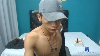 tommy_wood cam4 bisexual performer from Republic of Colombia tommy_wood cum bigcock bisexual LiveTouch tokenkeno 