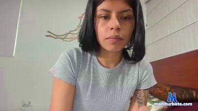miiaafoxx cam4 bicurious performer from Republic of Colombia rollthedice 