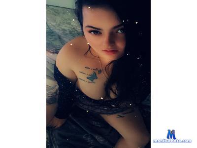 Naughty_Emiliex cam4 bisexual performer from United Kingdom of Great Britain & Northern Ireland  