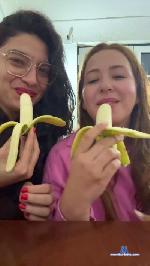 Camilape cam4 livecam show performer room profile