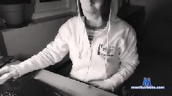 Monia cam4 live cam performer profile