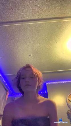 Stonedbarbee cam4 live cam performer profile