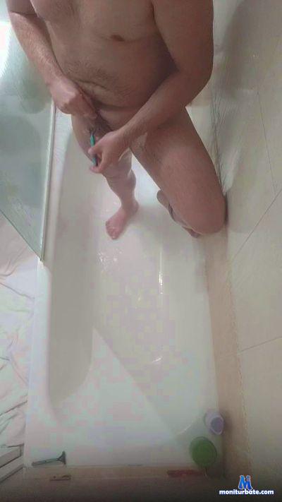 ElMasajista92 cam4 bicurious performer from Kingdom of Spain  