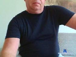 Bi-Nuernberger cam4 live cam performer profile