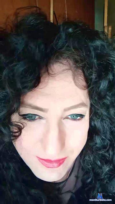 mariasca_fun cam4 bisexual performer from Republic of Italy  