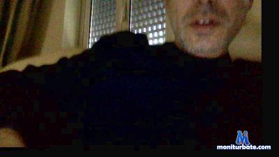 MaxBon cam4 bicurious performer from Republic of Italy  