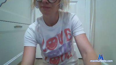GGBytes cam4 bisexual performer from United States of America masturbation cute pussy amateur feet cum 