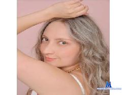 adele_johnsonn cam4 live cam performer profile