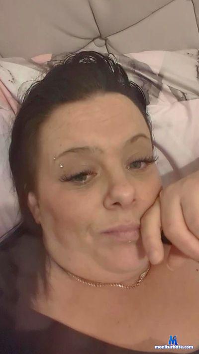 Louisa656 cam4 straight performer from United Kingdom of Great Britain & Northern Ireland  