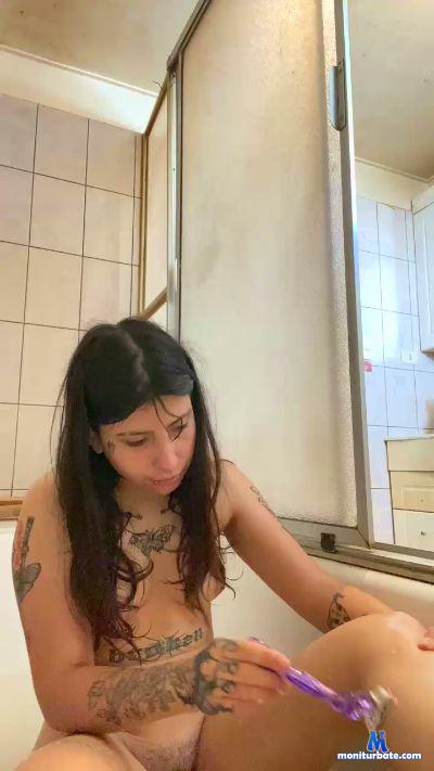 kittypufuwu cam4 bicurious performer from Republic of Chile  
