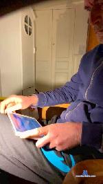 Gentildd cam4 livecam show performer room profile