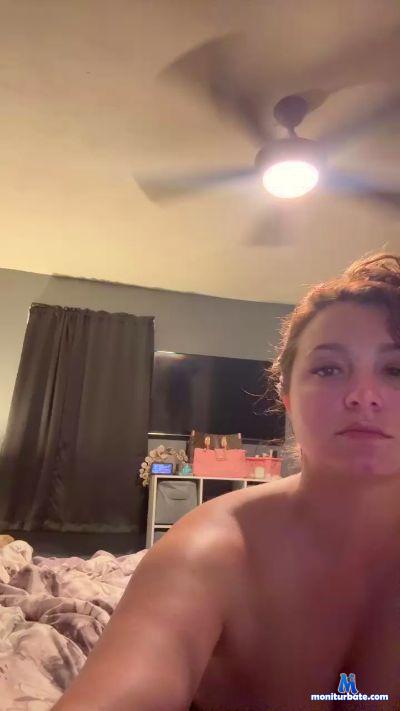Myramaexxx cam4 bisexual performer from United States of America  