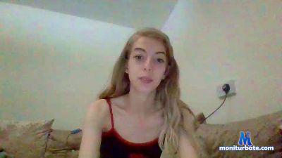 SlimBunny cam4 bisexual performer from United Kingdom of Great Britain & Northern Ireland blonde skinny chill feet 