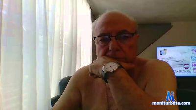 JulieSquirt20 cam4 bicurious performer from French Republic newtoy lovetofuck anal squirt livetouch 