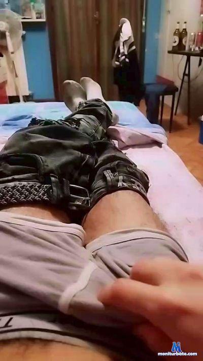Gighen92 cam4 straight performer from Republic of Italy  