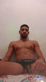 maxiatv18cm cam4 livecam show performer room profile