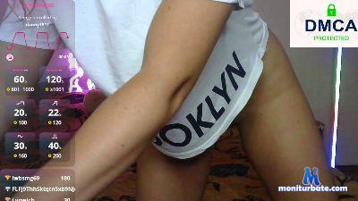 IM_Your_ cam4 bicurious performer from Ukraine femdom deepthroat masturbation bigass blowjob pussy spanking 