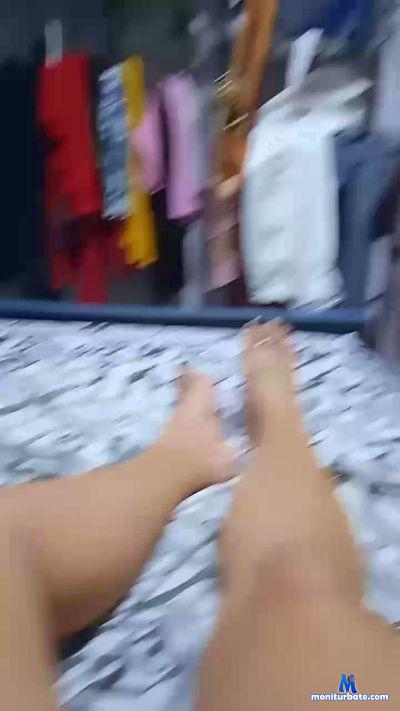celeste235 cam4 bisexual performer from Republic of Colombia  