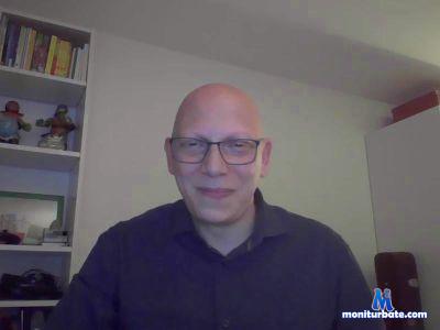 sw3tman cam4 straight performer from Republic of Italy  