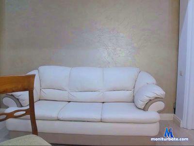 cutntiny cam4 gay performer from United States of America  