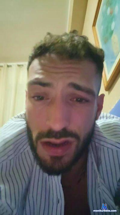 _CArroZZONE cam4 bicurious performer from Republic of Italy  