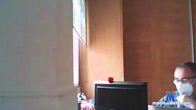 unomasxaqui cam4 straight performer from Kingdom of Spain livetouch rollthedice 