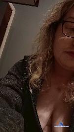 Cutiee123 cam4 livecam show performer room profile