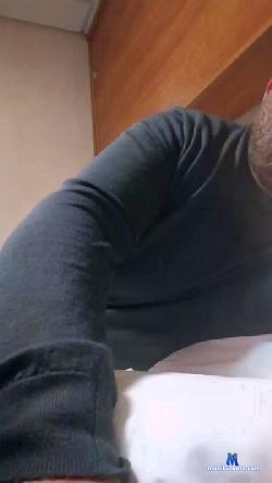eatpussyM cam4 live cam performer profile