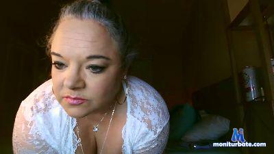 Jenny6824 cam4 bicurious performer from United States of America masturbation bigass striptease cute pussy 