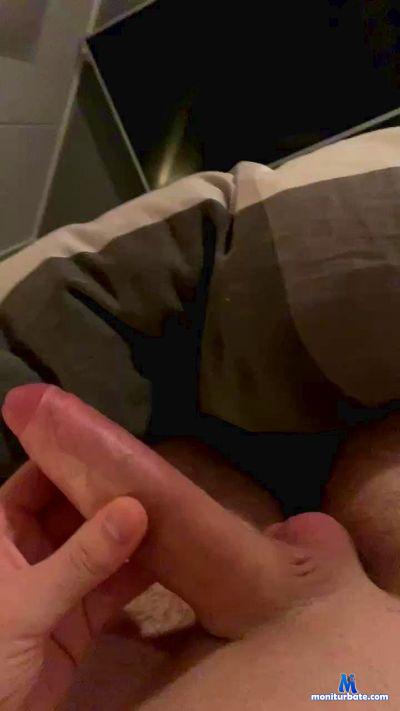 davy24343 cam4 bisexual performer from Kingdom of the Netherlands  